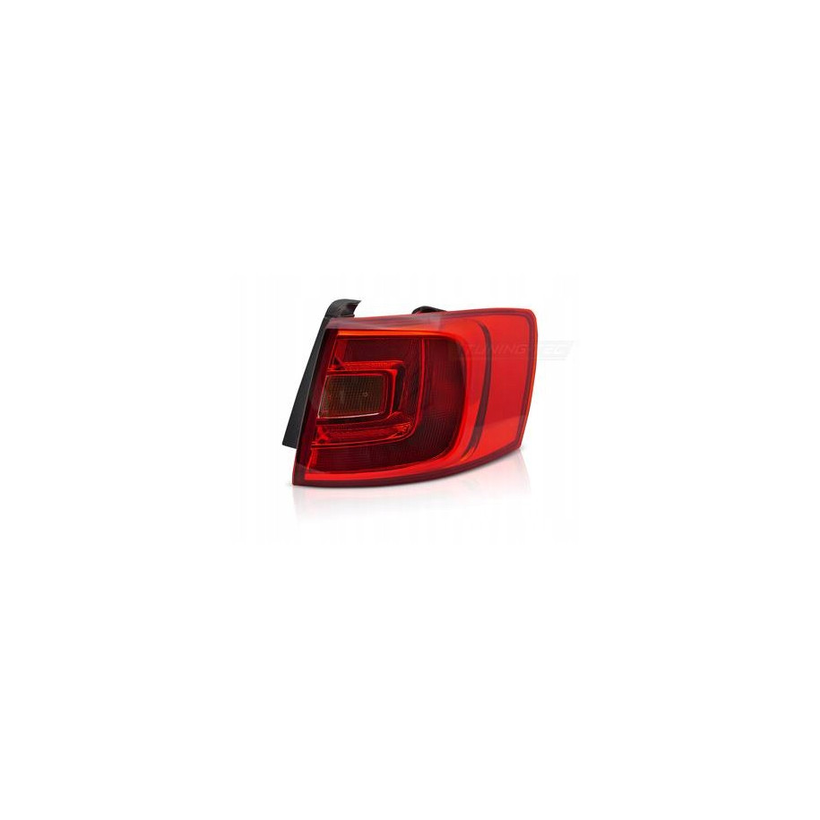 LAMPA TYLNA VW JETTA 11-14 RED WHITE TYC PRAWA