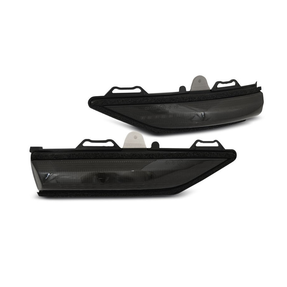 MIGACZE BOCZNE FORD FIESTA MK7 17- LED SMOKE DTS